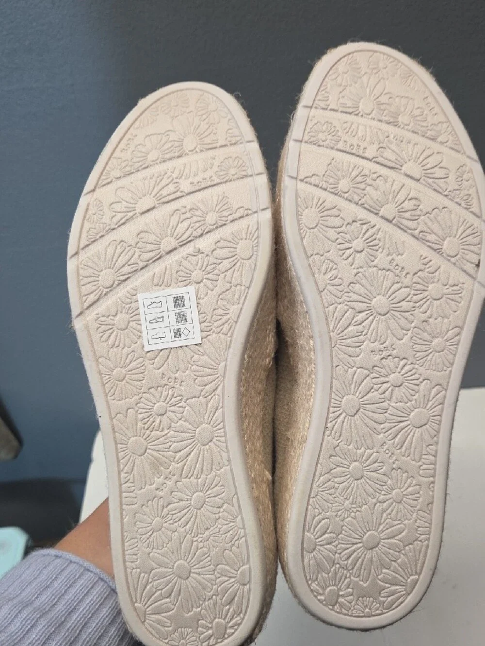 Skechers Espadrille Platform Sneakers in Natural Beige Martha Stewart Size 7